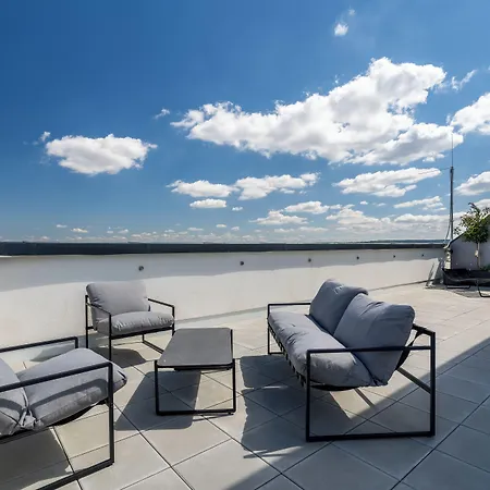 Honest 4*